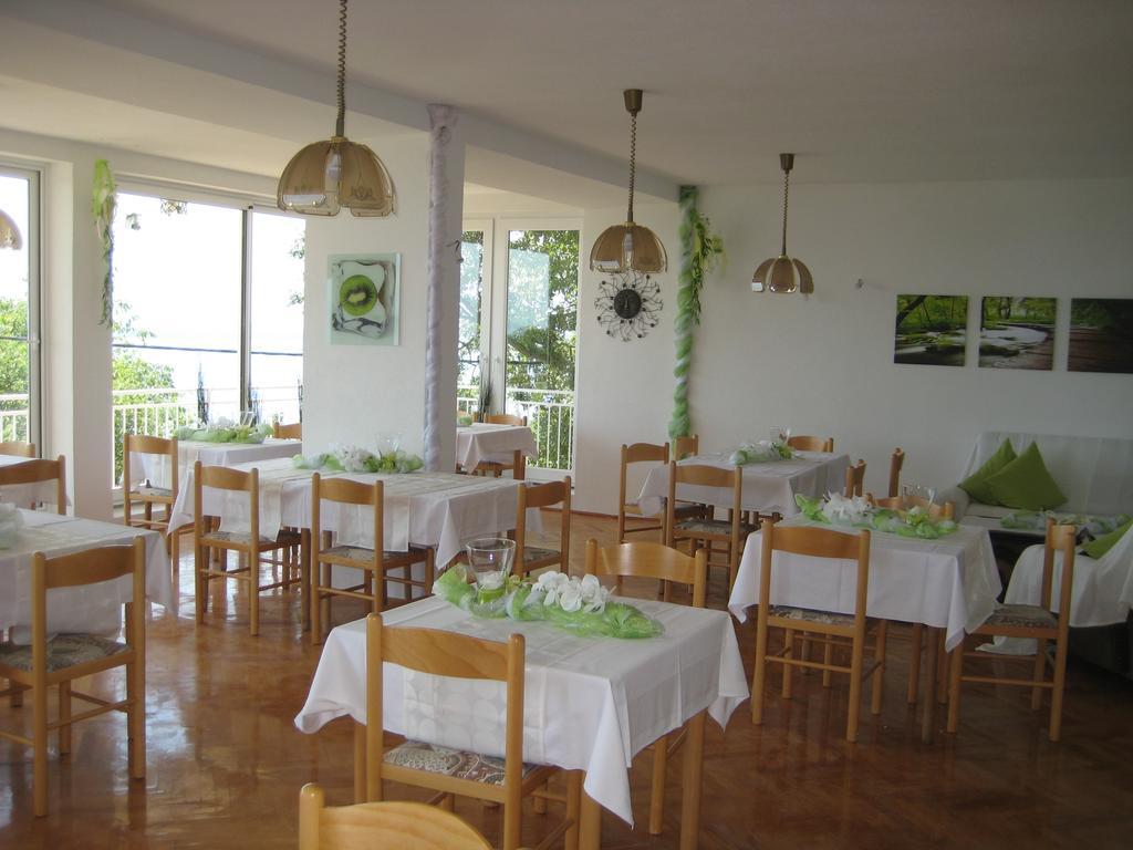 Hotel Privathaus Marija Dramalj Exterior foto